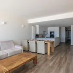 Luxury Family Apartment With Seaview And Jacuzzi Bathtub T48